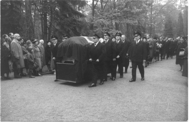 Trauerzug Bestattung Brentano 1964
