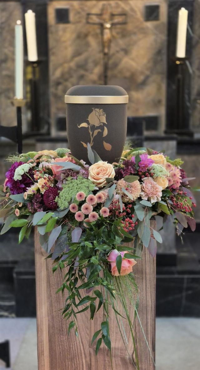 7204 DECHERT Bestattungen